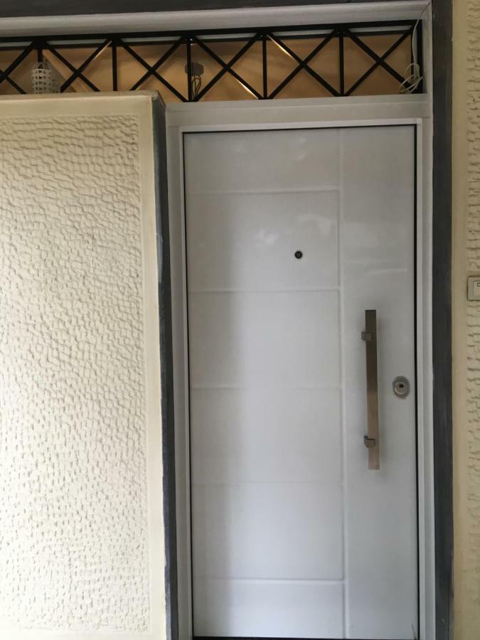 Anastasis Apartment In Palaio Faliro Афіни Екстер'єр фото